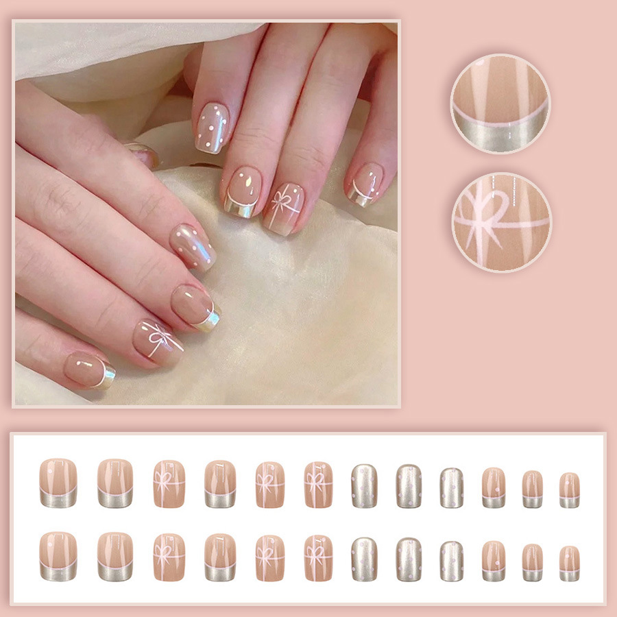 Korte vierkante nepnagels voor - Nail Art Red Cherry recensie en prijs