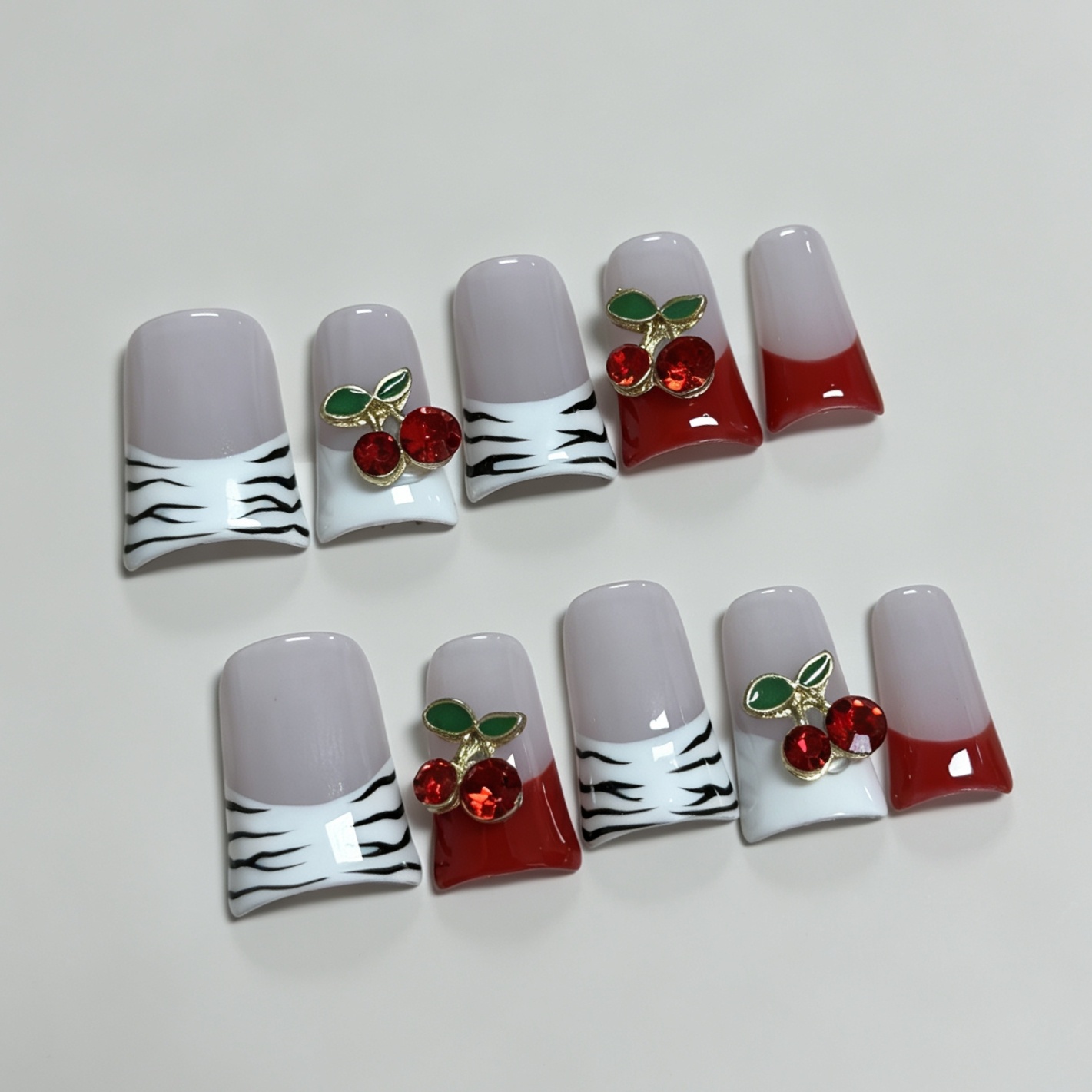 Medium Square 10 stuks Franse  - Nail Art Red Cherry recensie en prijs